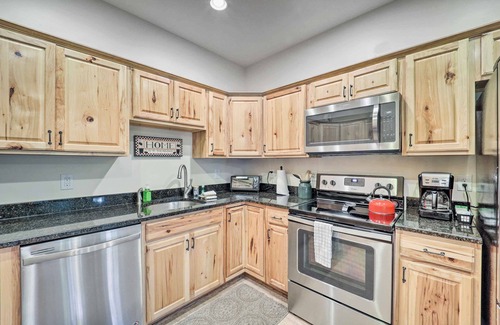 Banner Elk Apartment | Near Sugar Mtn Resort: Banner Elk Haven w/Views!