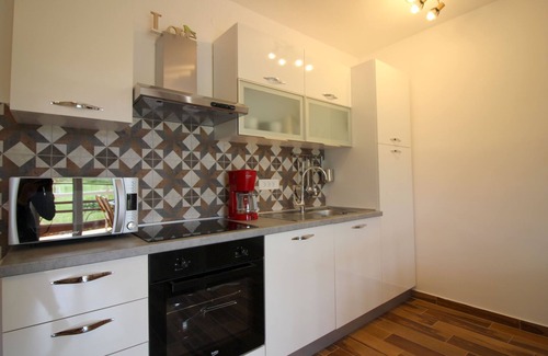 Mali Maj Apartment | Near the beach, air-conditioned, quiet location,family-friendly