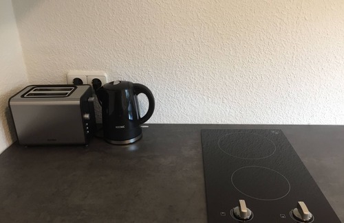 Hohenkreuz Condo | Near the esslingen castle .