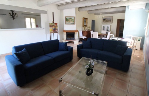 Saint-Quentin-la-Poterie Villa | Near Uzès, stone house with big private pool and tennis (shared use)