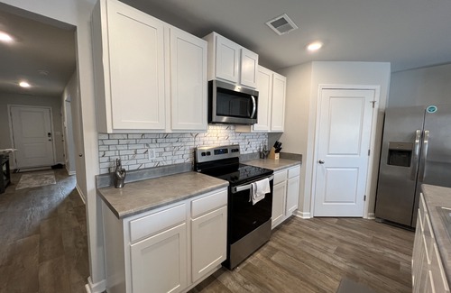 Leland House | Near Wilmington, NC – Beaches, Shops & Fun Just Minutes Away!