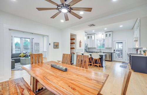 Mahncke Park House | Near Zoo & Riverwalk: Spacious Home w/Heated Pool