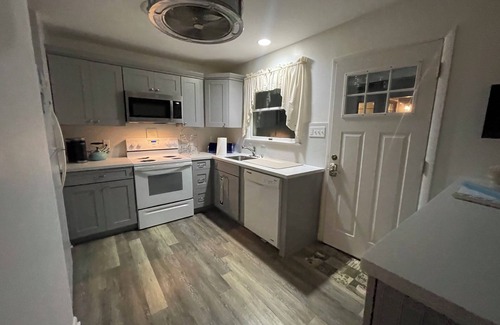 Stone Harbor Cottage | Neat as a pin and one of the best deals for a 3 bedroom in Stone Harbor!