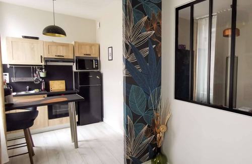 Saint-Quentin Apartment | Nef d'Or Emerald Stunning Studio