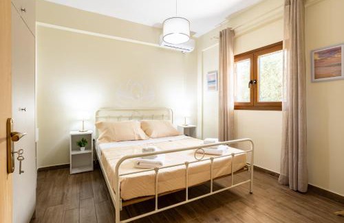 Kakovatos Apartment | Nelly's Place garden house 1