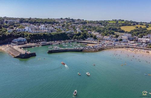 Saundersfoot House | Neptune