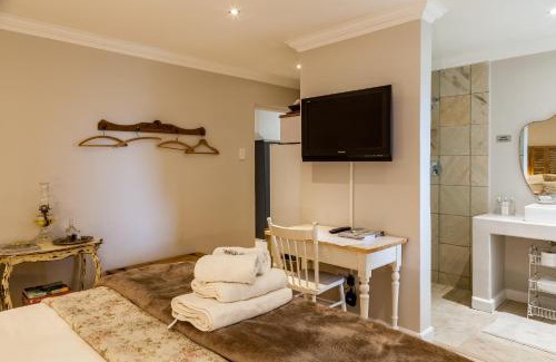 Onrus House | Nerf-af ROOMS and Cottage at Onrus , Hermanus