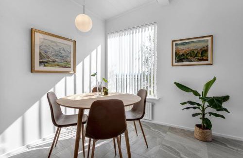 Seltjarnarnes Apartment | Nes Residence
