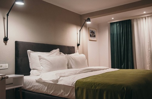 Drobeta-Turnu Severin Hotel | NEST Guesthouse