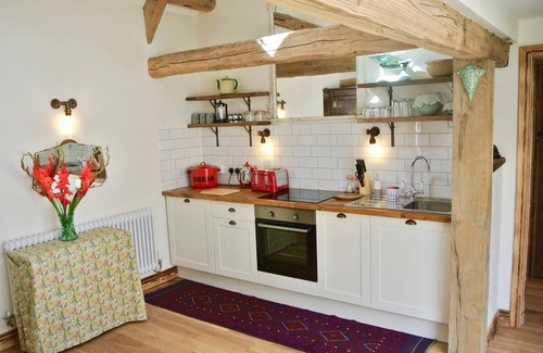 Picklescott Cottage | Nest Holiday Hideaway Dove Barn Amazing Location!