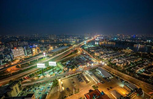 Hang Xanh Apartment | Nest365 - Landmark 81 Area Vinhomes Central Park