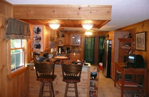 Lansing Cabin | Nestled In A Mountain Setting With Several Water, Scenic, And Shopping Venues.