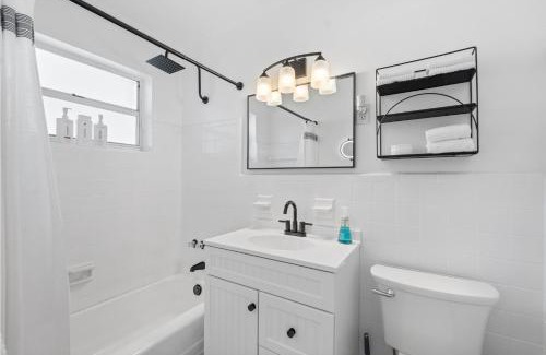 North Port House | Nestled in North Port