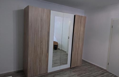 Center House | NestOaseWHV Zentrale Zimmer zwischen City und Südstrand
