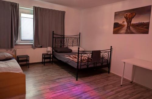Center House | NestOaseWHV Zentrale Zimmer zwischen City und Südstrand