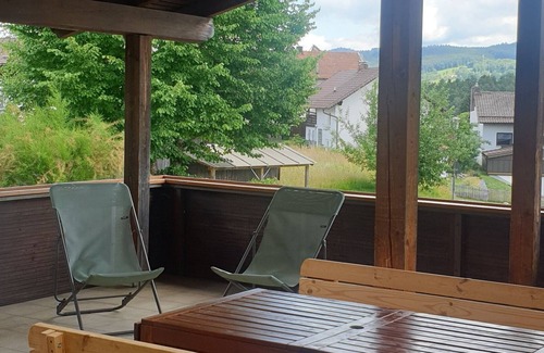 Patersdorf Condo | Neu Eingerichtete Ferienwohnung im Bayerischen Wald, Große Terrasse, bis 7 Pers
