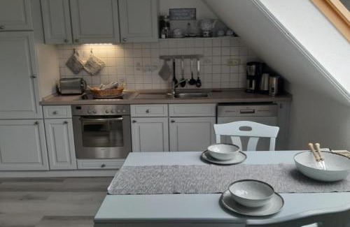 Dykhausen Apartment | NEU! Ferienwohnung Zur Pusteblume