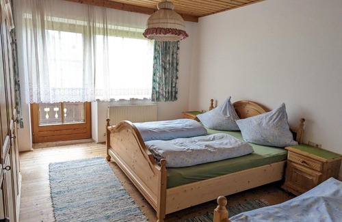 Ebbs Apartment | Neuschwendterhof