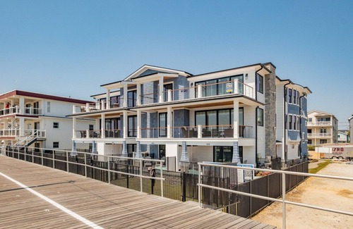North End Condo | NEW! "1413 Sand Castle" Ocean Front Condo on Boardwalk, Pool, Elev., Sleeps 19
