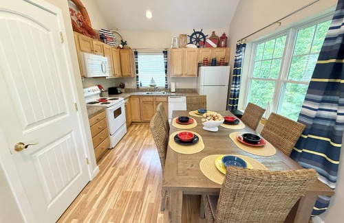 Kennebunkport Cottage | New 2-bed Cottage at Goose Rocks Resort with Pools and AC Only 1-Mile to Beach