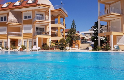 Kemer Apartment | New 2 bedroom apart with wi-fi and pool 600m from the sea D4