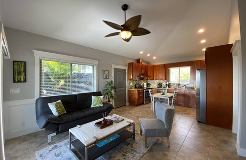 Honaunau-Napoopoo House | New 2 Bedroom Guesthouse with Mountain & Ocean View!