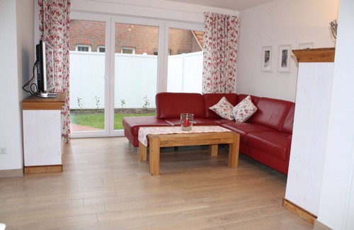 Borkum House | New 2011 high standard, for allergic persons, wireless, beach chair free