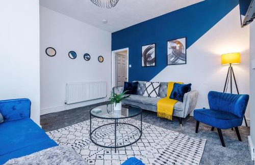 Manchester House | NEW! 3-Bed House in Manchester by 53 Degrees Property, Ideal for Contractors, Business & Long Term, FREE Parking!