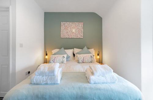 Sunderland House | NEW! 3 Bedroom Home in Sunderland by Stay With Us, Perfect for Families & Contractors, FREE WiFi!