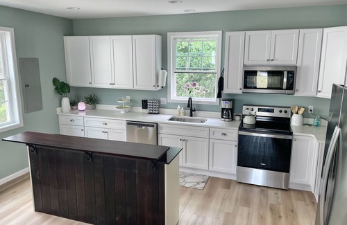 Cedar Neck House | NEW 3 BR/2.5BTH near Bethany Beach/home on stilts, open floor plan/1st FL Master