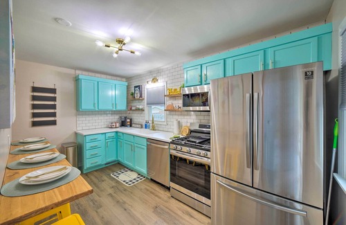 Michigan City House | *New* < 3 Miles to Beach + Casino + Zoo + Shopping!