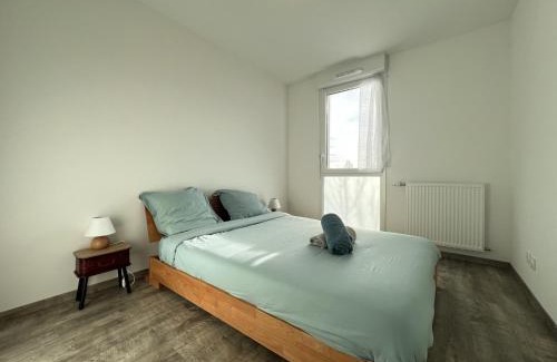 Frouzins Apartment | New 3-room apartment in secure residence