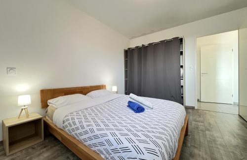 Frouzins Apartment | New 3-room apartment in secure residence