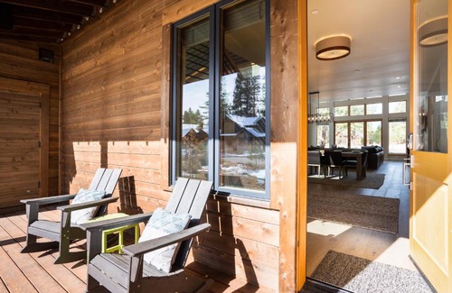Truckee House | NEW 4BD Residence in the Signature Home Collection at Old Greenwood!