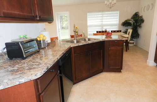 Ocala House | NEW 4BR Home! Wi-Fi, Garage Games & Convenient Drive to Downtown Ocala