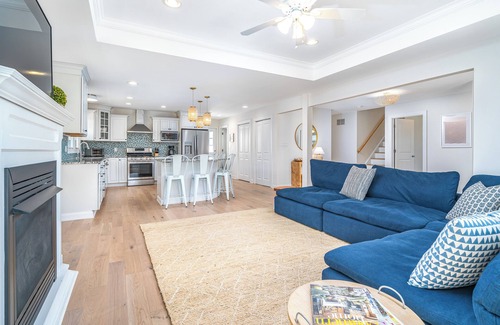 Lavallette House | New Airy 4BR. Walk to the beach & bay