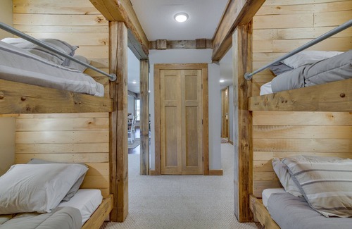 New Albin Cottage | New Albin Vacation Rental w/ Fire Pit & Views!