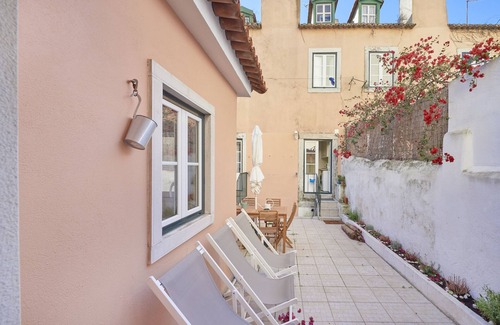 Alfama House | NEW! Amazing Aparment with Lovely Terrace in Historical Lisbon