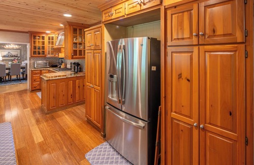 Boone House | NEW! Amazing Views & 2 porches. 2 Dens. Fire Pit. Hot Tub. Game Room. Smart TVs