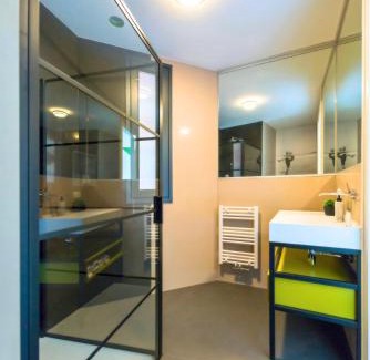 Centrum Apartment | New Apart-hotel Near 013 Poppodium With Fast Wifi