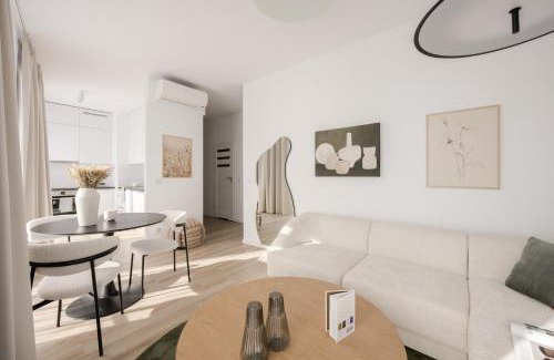 Mirow Apartment | NEW! Apartament Krochmalna 61 - Browary Warszawskie