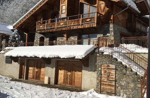 Champagny-en-Vanoise Apartment | New apartment 8 people in chalet in Champagny/La Plagne