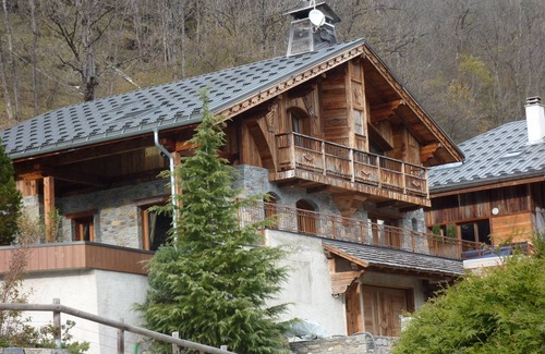 Champagny-en-Vanoise Apartment | New apartment 8 people in chalet in Champagny/La Plagne