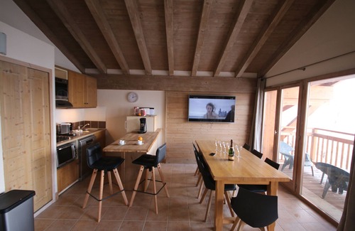 Bellentre Apartment | NEW APARTMENT * 6/8 people in CHALET Les Coches LA PLAGNE Paradiski