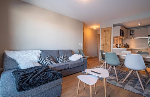 Valmorel Apartment | New apartment 6 people, ski-in with parking, Valmorel