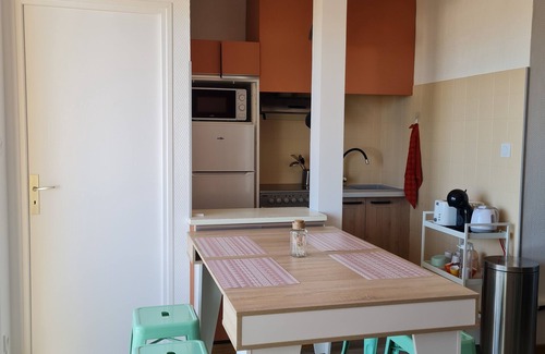 Valras-Plage Apartment | New apartment - air-conditioned 20m