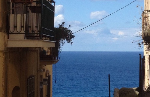 Pizzo Apartment | new apartment with sea view terrace
