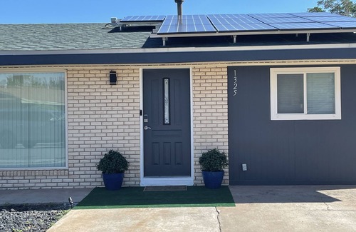 Las Cruces House | NEW! Beautifully Remodeled 5 Bedroom Mesilla Street Home- All New Furniture