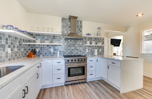 New Bern House | New Bern House w/Gas Grill Near Neuse River!