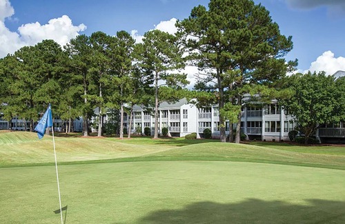 Fairfield Harbour Resort | New Bern NC., charming 2-bedroom suite, on the banks of the Neuse River.